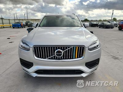 Piąte zdjęcie samochodu w środku: 2022 VOLVO XC90 T5 MOMENTUM VIN:YV4102CK6N1794479 - miniatura