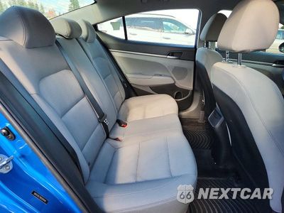 Zdjęcie 10 z 12 samochodu: 2017 HYUNDAI ELANTRA SE VIN:5NPD74LF7HH200540 - miniatura