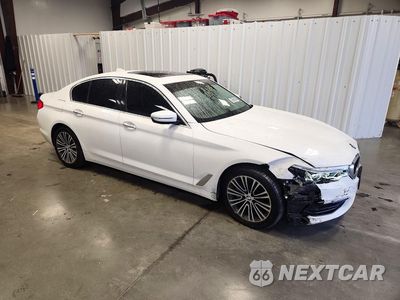 Czwarte zdjęcie samochodu z boku: 2017 BMW 530 XI VIN:WBAJA7C3XHG458242 - miniatura