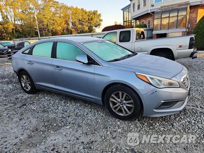 Czwarte zdjęcie samochodu z boku: 2016 HYUNDAI SONATA SE VIN:5NPE24AF9GH310087 - miniatura