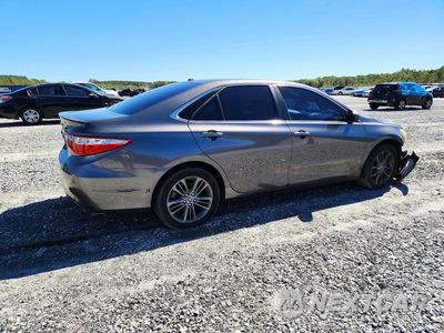 Trzecie zdjęcie samochodu z tyłu: 2016 TOYOTA CAMRY SE VIN:4T1BF1FK5GU564828 - miniatura