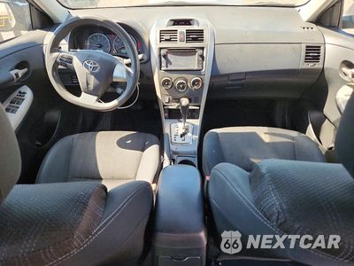 Zdjęcie 8 z 12 samochodu: 2013 TOYOTA COROLLA S VIN:2T1BU4EE2DC931930 - miniatura