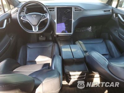 Zdjęcie 8 z 14 samochodu: 2018 TESLA MODEL X VIN:5YJXCBE29JF089887 - miniatura