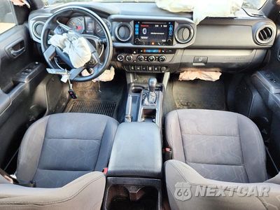 Zdjęcie 8 z 12 samochodu: 2016 TOYOTA TACOMA TRD SPORT VIN:3TMDZ5BN5GM002234 - miniatura