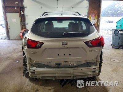Zdjęcie 6 z 14 samochodu: 2018 NISSAN ROGUE SPORT SV VIN:JN1BJ1CR4JW293599 - miniatura