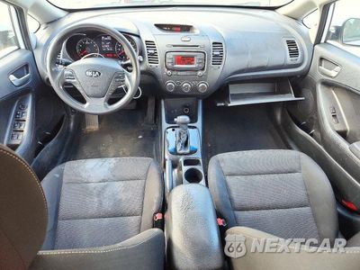Zdjęcie 8 z 12 samochodu: 2018 KIA FORTE LX VIN:3KPFK4A72JE205626 - miniatura
