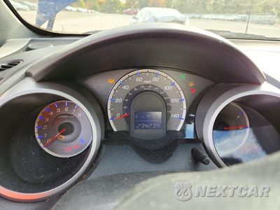 Zdjęcie 9 z 12 samochodu: 2010 HONDA FIT VIN:JHMGE8H47AC023084 - miniatura