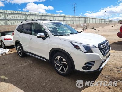Czwarte zdjęcie samochodu z boku: 2022 SUBARU FORESTER TOURING VIN:JF2SKARC3NH439743 - miniatura