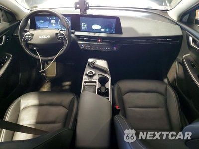 Zdjęcie 8 z 14 samochodu: 2023 KIA EV6 WIND VIN:KNDC34LAXP5612090 - miniatura