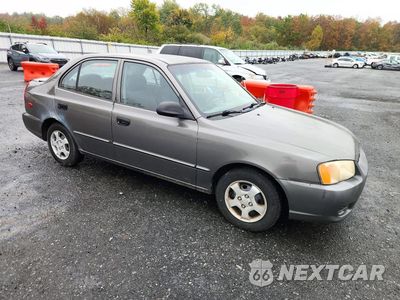 Czwarte zdjęcie samochodu z boku: 2002 HYUNDAI ACCENT GL VIN:KMHCG45C02U282277 - miniatura