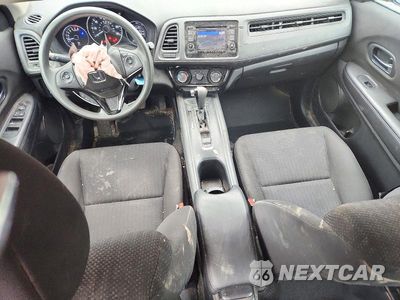 Zdjęcie 8 z 13 samochodu: 2018 HONDA HR-V LX VIN:3CZRU6H30JM725331 - miniatura