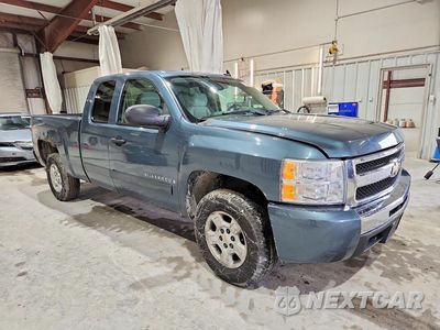Czwarte zdjęcie samochodu z boku: 2007 CHEVROLET SILVERADO K1500 VIN:2GCEK19C271702337 - miniatura