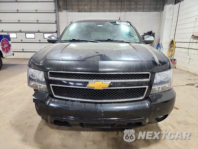Piąte zdjęcie samochodu w środku: 2014 CHEVROLET SUBURBAN K1500 LT VIN:1GNSKJE74ER113717 - miniatura
