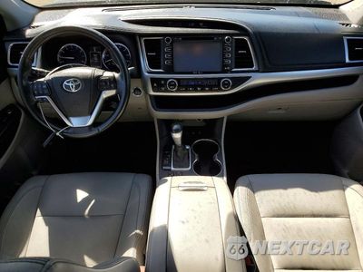 Zdjęcie 8 z 13 samochodu: 2014 TOYOTA HIGHLANDER XLE VIN:5TDJKRFH6ES032133 - miniatura