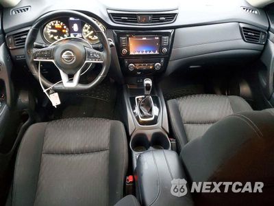Zdjęcie 8 z 12 samochodu: 2018 NISSAN ROGUE S VIN:KNMAT2MV0JP609899 - miniatura
