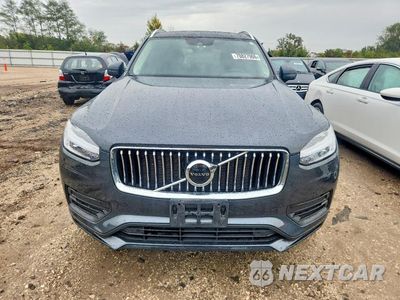 Piąte zdjęcie samochodu w środku: 2022 VOLVO XC90 T5 MOMENTUM VIN:YV4102PK2N1784669 - miniatura