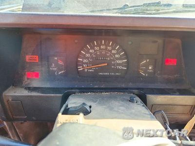 Zdjęcie 9 z 12 samochodu: 1985 TOYOTA PICKUP COMMERCIAL / CAMPER RN55 VIN:JT5RN55D7F5034395 - miniatura