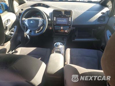 Zdjęcie 8 z 14 samochodu: 2013 NISSAN LEAF S VIN:1N4AZ0CP1DC410447 - miniatura