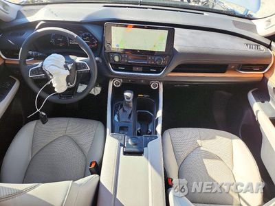 Zdjęcie 8 z 13 samochodu: 2026 TOYOTA GRAND HIGHLANDER HYBRID LIMITED VIN:5TDACAB57TS107199 - miniatura