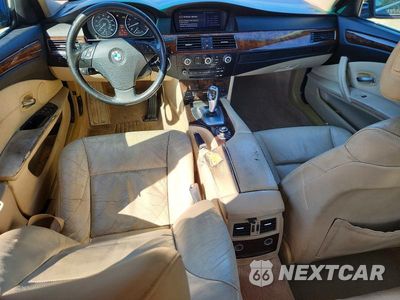 Zdjęcie 8 z 12 samochodu: 2009 BMW 528 I VIN:WBANU53579C122782 - miniatura