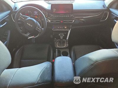 Zdjęcie 8 z 14 samochodu: 2023 KIA SELTOS EX VIN:KNDERCAA0P7390314 - miniatura