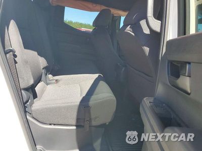 Zdjęcie 10 z 12 samochodu: 2026 TOYOTA TACOMA SR5 VIN:3TMKB5FN0TM063975 - miniatura