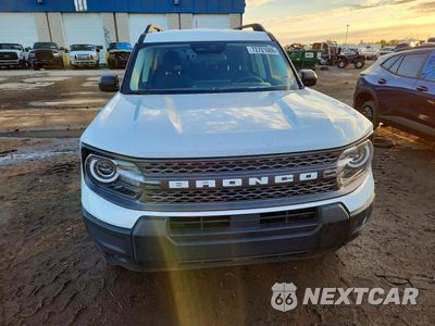 Piąte zdjęcie samochodu w środku: 2025 FORD BRONCO SPORT BIG BEND VIN:3FMCR9BN0SRF59255 - miniatura