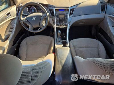Zdjęcie 8 z 12 samochodu: 2011 HYUNDAI SONATA GLS VIN:5NPEB4AC2BH200514 - miniatura