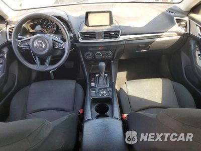 Zdjęcie 8 z 12 samochodu: 2018 MAZDA 3 SPORT VIN:3MZBN1U75JM216588 - miniatura