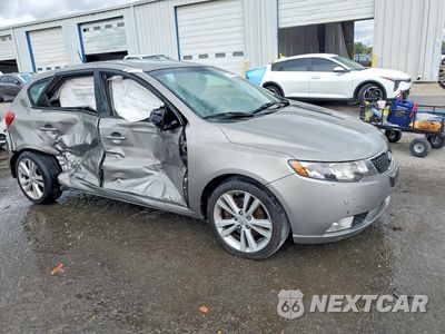 Czwarte zdjęcie samochodu z boku: 2011 KIA FORTE5 SX VIN:KNAFW5A34B5451109 - miniatura
