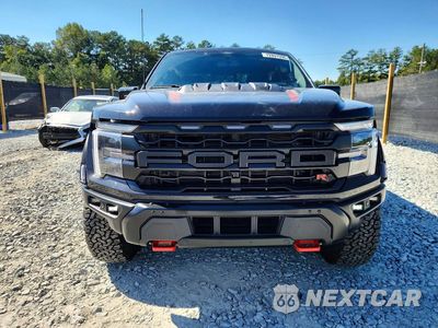 Piąte zdjęcie samochodu w środku: 2026 FORD F150 RAPTOR VIN:1FTFW1RJ7TFB49095 - miniatura