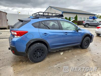 Trzecie zdjęcie samochodu z tyłu: 2019 SUBARU CROSSTREK PREMIUM VIN:JF2GTACC2K8279006 - miniatura