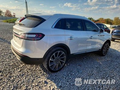 Trzecie zdjęcie samochodu z tyłu: 2019 LINCOLN NAUTILUS RESERVE VIN:2LMPJ8LP0KBL13697 - miniatura