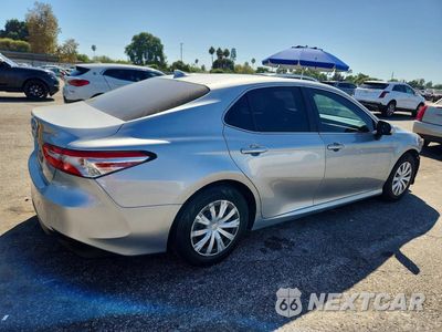 Trzecie zdjęcie samochodu z tyłu: 2018 TOYOTA CAMRY LE VIN:4T1B31HKXJU502516 - miniatura