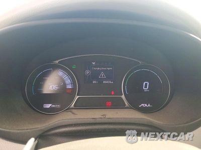 Zdjęcie 9 z 12 samochodu: 2017 KIA SOUL EV EV-E VIN:KNDJP3AEXH7021775 - miniatura