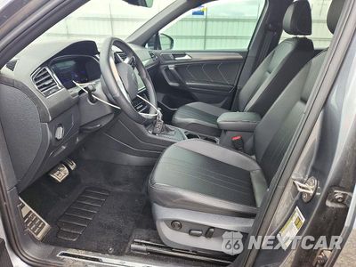 Zdjęcie 7 z 13 samochodu: 2024 VOLKSWAGEN TIGUAN SE R-LINE BLACK VIN:3VVCB7AXXRM053246 - miniatura