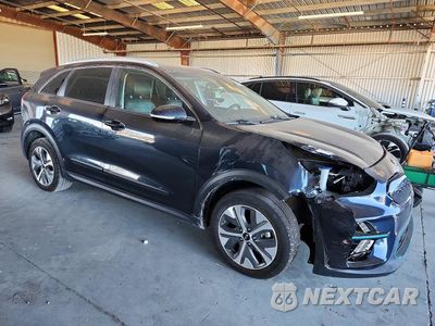 Czwarte zdjęcie samochodu z boku: 2020 KIA NIRO EX VIN:KNDCC3LG3L5036142 - miniatura