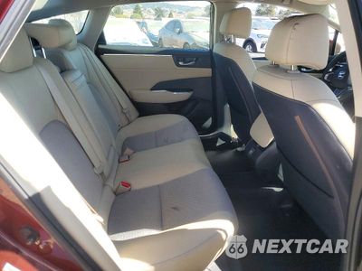 Zdjęcie 10 z 12 samochodu: 2019 HONDA CLARITY VIN:JHMZC5F12KC004496 - miniatura