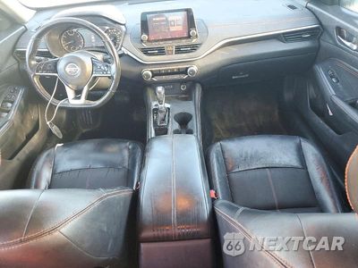 Zdjęcie 8 z 12 samochodu: 2019 NISSAN ALTIMA SR VIN:1N4BL4CV5KC251313 - miniatura