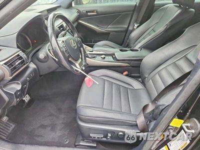 Zdjęcie 7 z 13 samochodu: 2017 LEXUS IS 200T VIN:JTHBA1D20H5052250 - miniatura