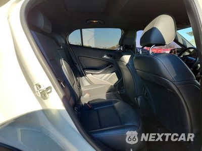 Zdjęcie 11 z 13 samochodu: 2018 MERCEDES-BENZ GLA 250 4MATIC VIN:WDCTG4GB7JJ392181 - miniatura