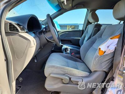 Zdjęcie 7 z 13 samochodu: 2010 HONDA ODYSSEY LX VIN:5FNRL3H22AB009212 - miniatura