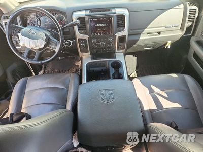 Zdjęcie 8 z 12 samochodu: 2018 RAM 2500 SLT VIN:3C6UR5ML5JG147945 - miniatura