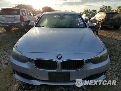 Piąte zdjęcie samochodu w środku: 2013 BMW 328 I VIN:WBA3A5C5XDJ460889 - miniatura