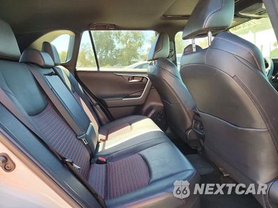 Zdjęcie 11 z 14 samochodu: 2023 TOYOTA RAV4 PRIME XSE VIN:JTMEB3FV4PD151897 - miniatura