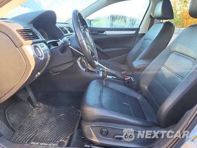 Zdjęcie 7 z 12 samochodu: 2013 VOLKSWAGEN PASSAT SE VIN:1VWBP7A37DC009799 - miniatura