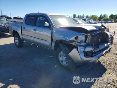 Czwarte zdjęcie samochodu z boku: 2020 TOYOTA TACOMA SR5 VIN:5TFAX5GNXLX176998 - miniatura