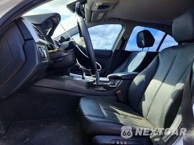 Zdjęcie 7 z 12 samochodu: 2013 BMW 328 I VIN:WBA3A5C54DF603256 - miniatura