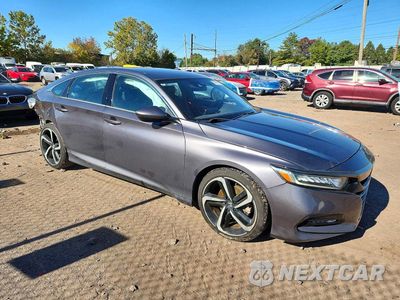 Czwarte zdjęcie samochodu z boku: 2018 HONDA ACCORD SPORT VIN:1HGCV1F3XJA240725 - miniatura