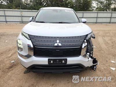 Piąte zdjęcie samochodu w środku: 2022 MITSUBISHI OUTLANDER ES VIN:JA4J4TA88NZ019309 - miniatura